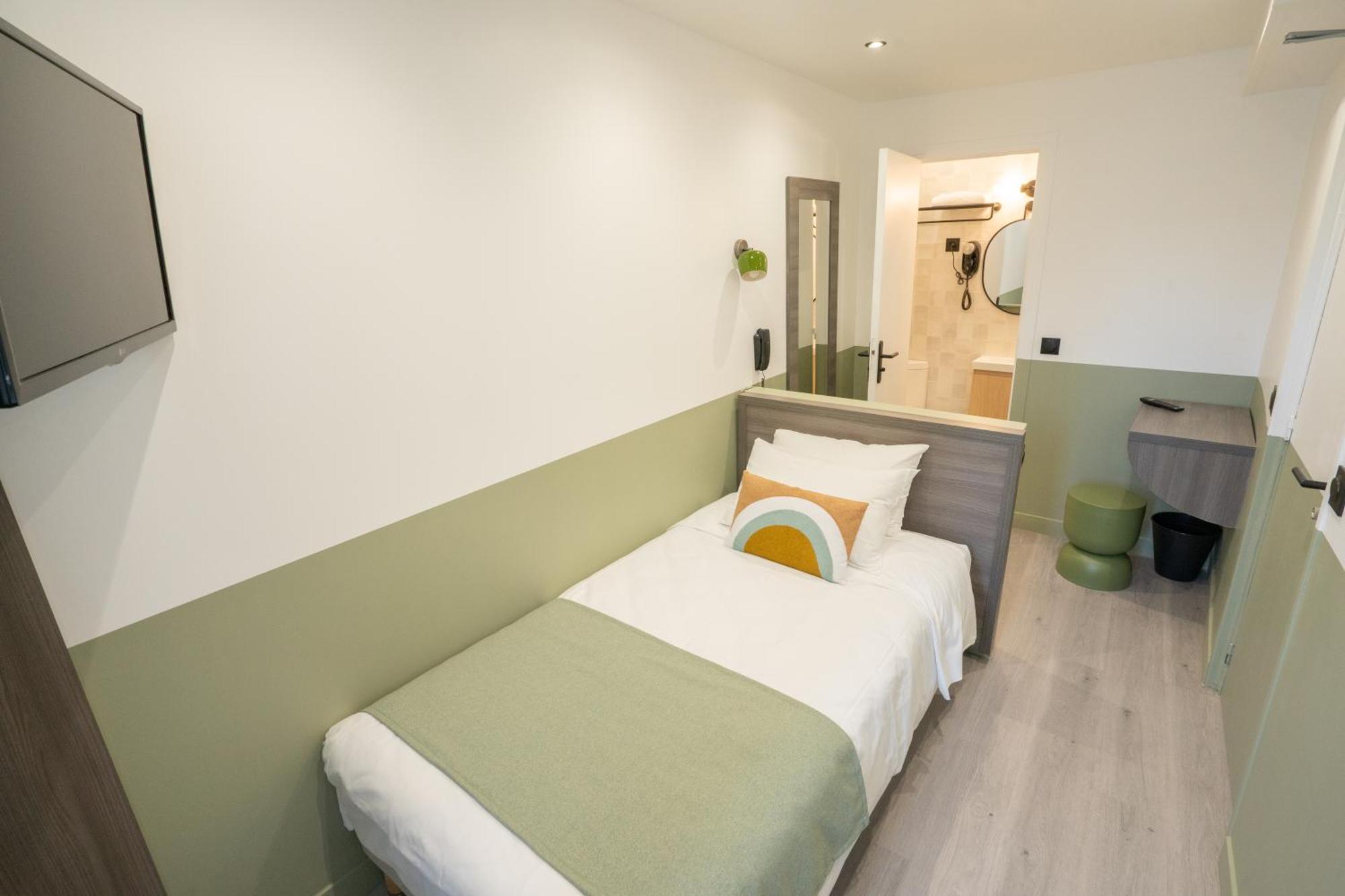 L'Esperance Hotell Paris Exteriör bild