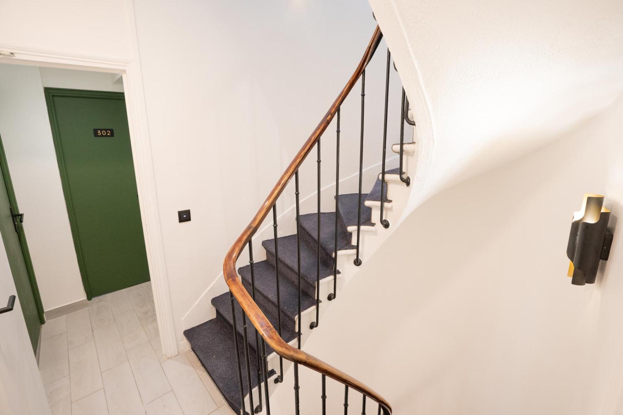 L'Esperance Hotell Paris Exteriör bild